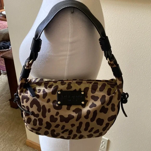 Kate Spade like new (used once) mini gabi camel purse - Picture 1 of 13